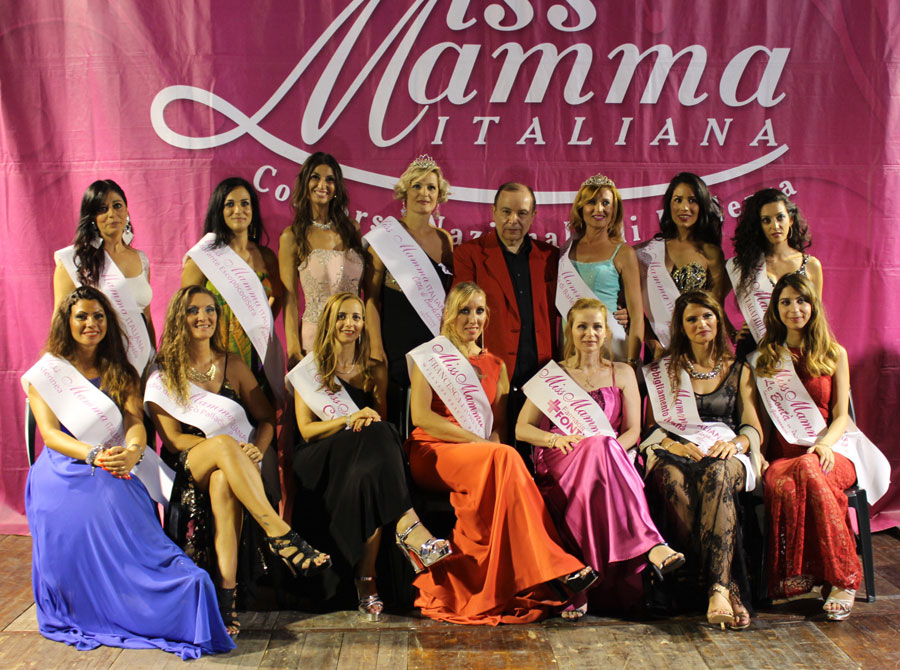 Le vincitrici della selezione Miss Mamma Italiana 2018 a Barletta