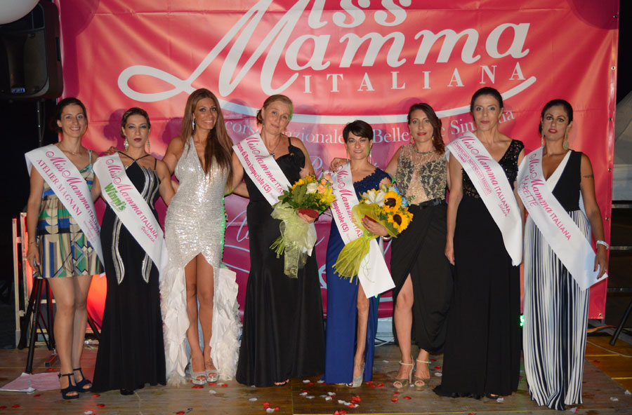 Vincitrici della selezione di Miss Mamma Italiana a Rocca Imperiale Cosenza
