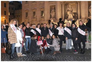 La Nazionale di Miss Mamma Italiana a Roma davanti alla Fontana di Trevi