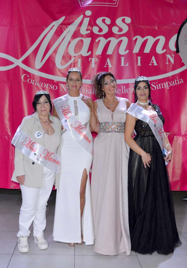 Vincitrici Santa Maria Capua Vetere selezione Miss Mamma 2023